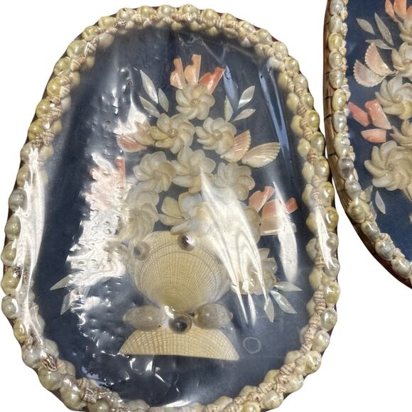 Pair Of Vintage Seashell Floral Wall Hanging Basket Folk Art Tramp Art - Picture 2 of 7